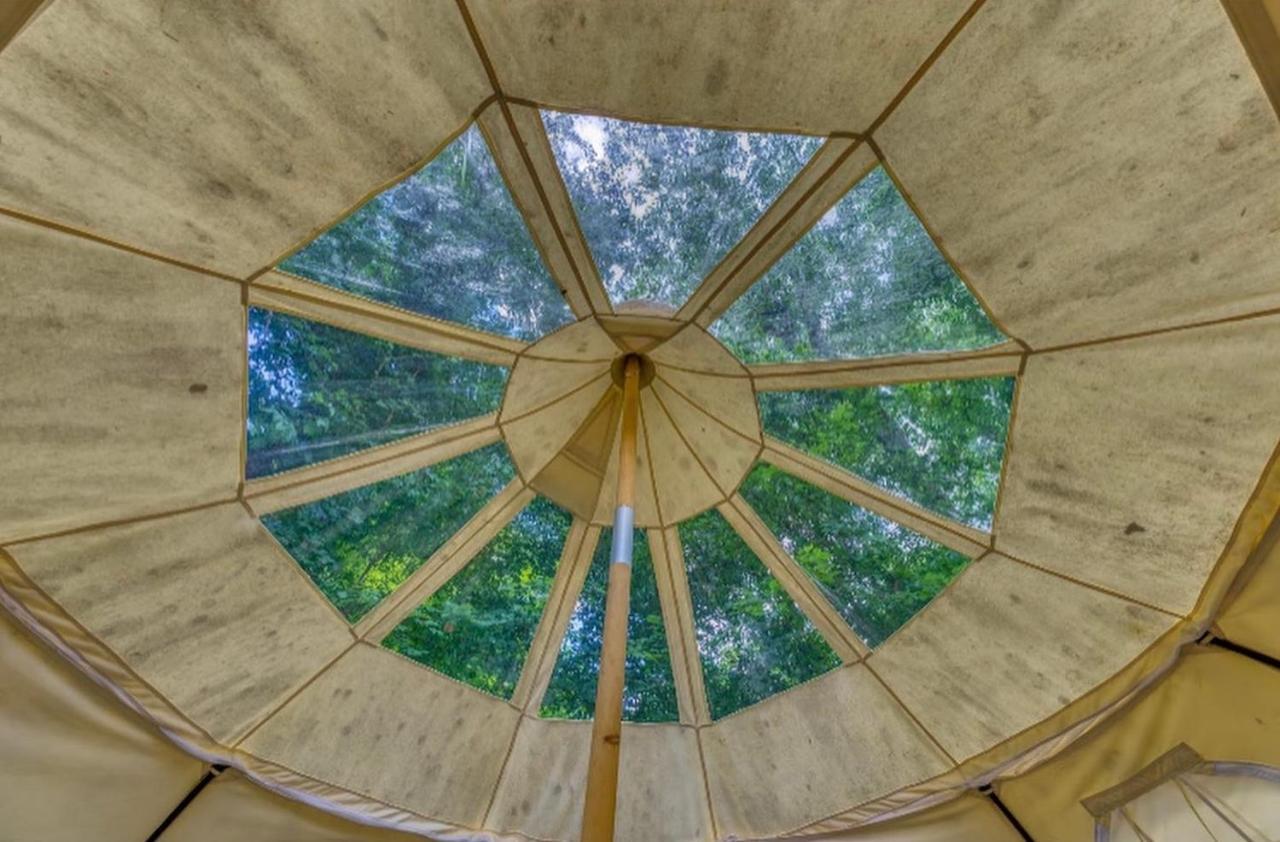 The Aries-A Stargazing, Luxury Glamping Tent Rogersville Luaran gambar