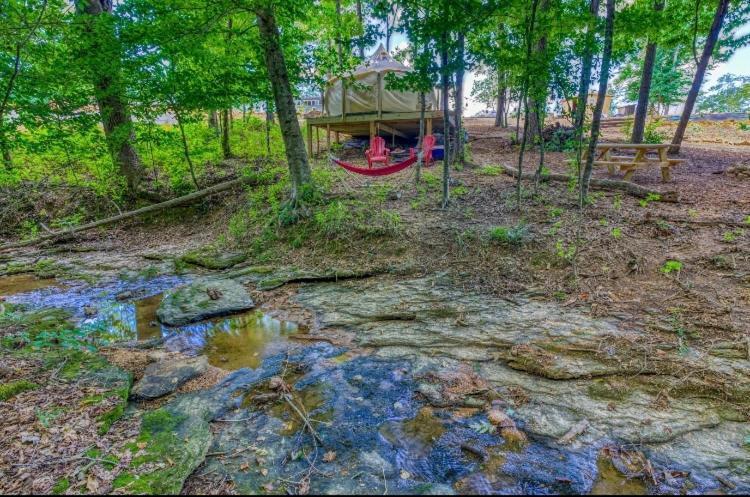 The Aries-A Stargazing, Luxury Glamping Tent Rogersville Luaran gambar