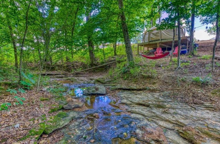 The Aries-A Stargazing, Luxury Glamping Tent Rogersville Luaran gambar