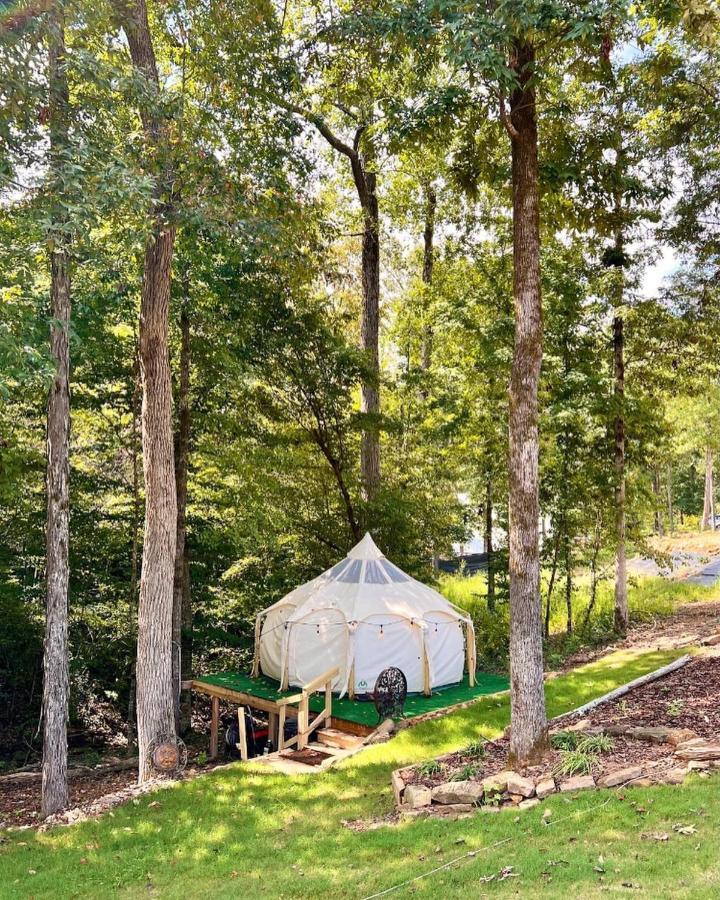 The Aries-A Stargazing, Luxury Glamping Tent Rogersville Luaran gambar